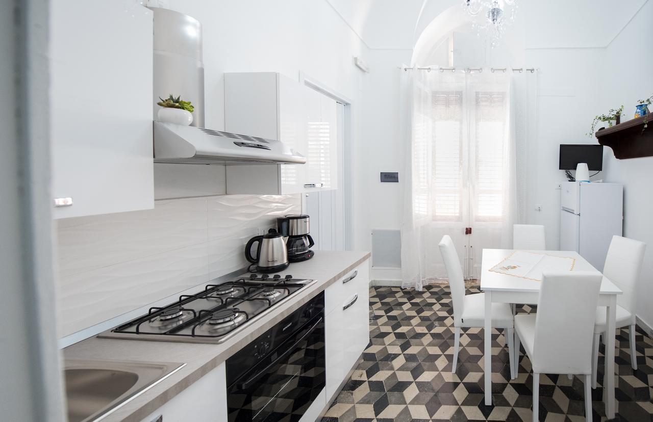 Palazzo Taormina Apartment กัสเตลลัมมาเร เดล โกลโฟ ภายนอก รูปภาพ