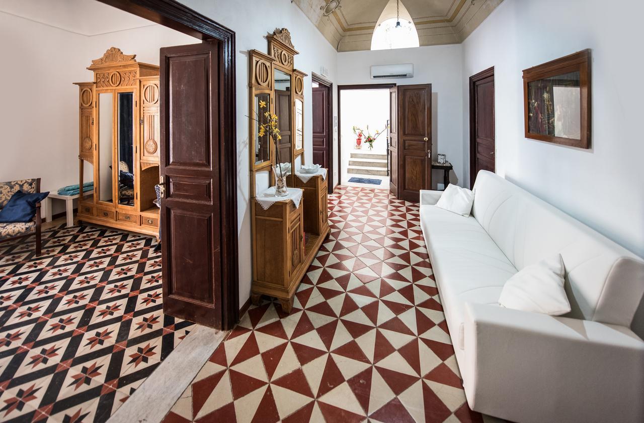 Palazzo Taormina Apartment กัสเตลลัมมาเร เดล โกลโฟ ภายนอก รูปภาพ